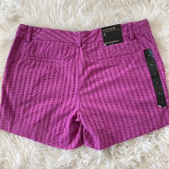 Banana Republic Tailored Eyelet Shorts 4 1/2 Inch - Picture 6 of 8